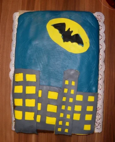 Batcake.JPG