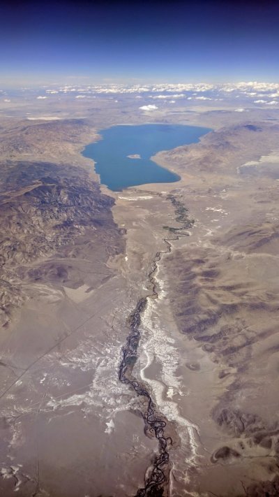 Pyramid_Lake_and_Truckee_River.jpg