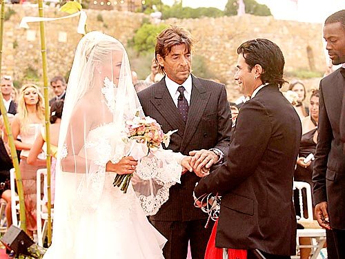 sarah_in_love_05_hochzeit_sarah_marc_500_375_Oliver_Schulze_-_ProSieben.jpg